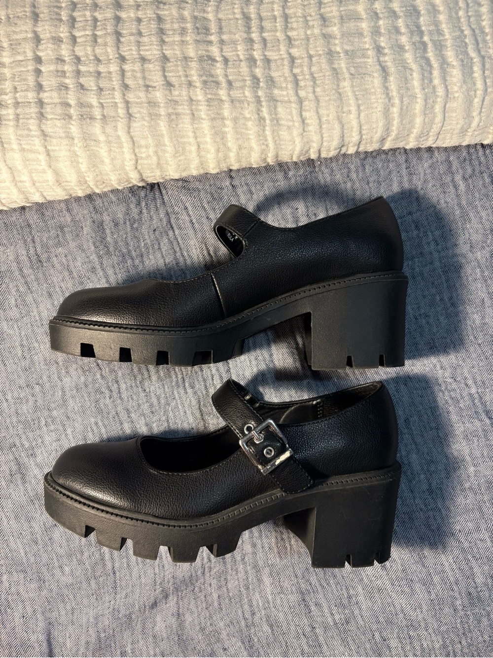 Dolce Vita Black Chunky Mary Jane Platform Heels Size 6 - Picture 4 of 6